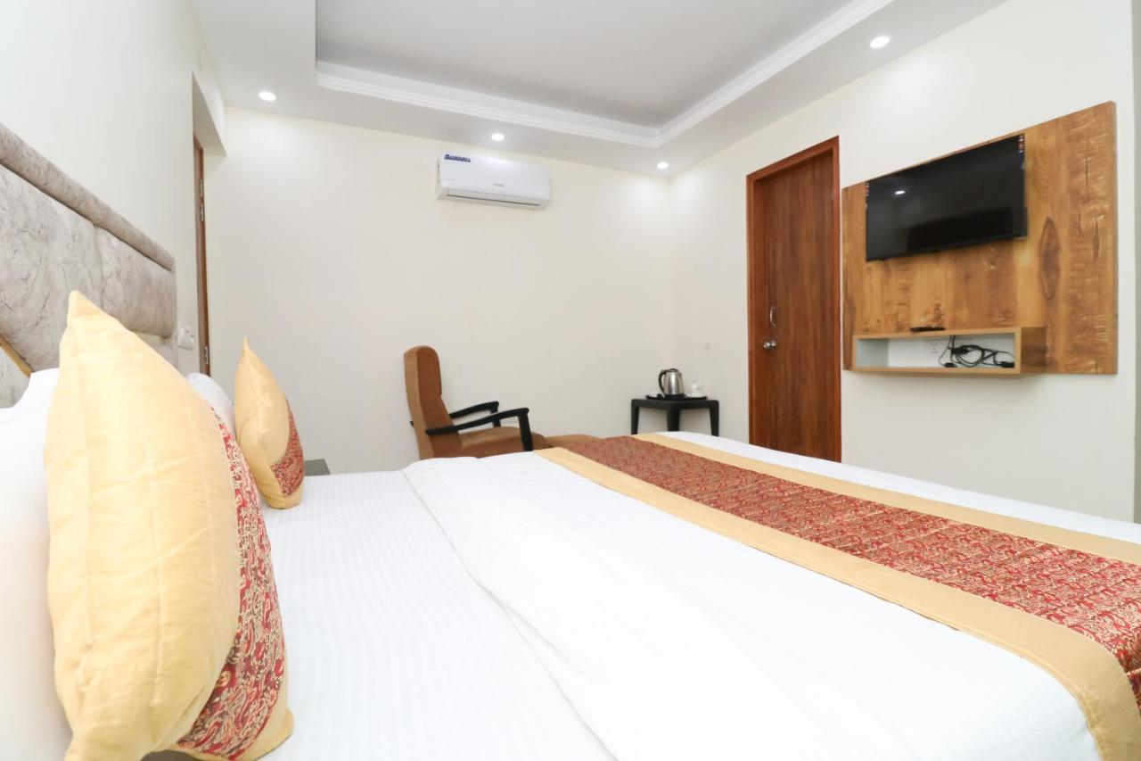 Hotel Belwood Suites - Near New Delhi Airport Exteriér fotografie