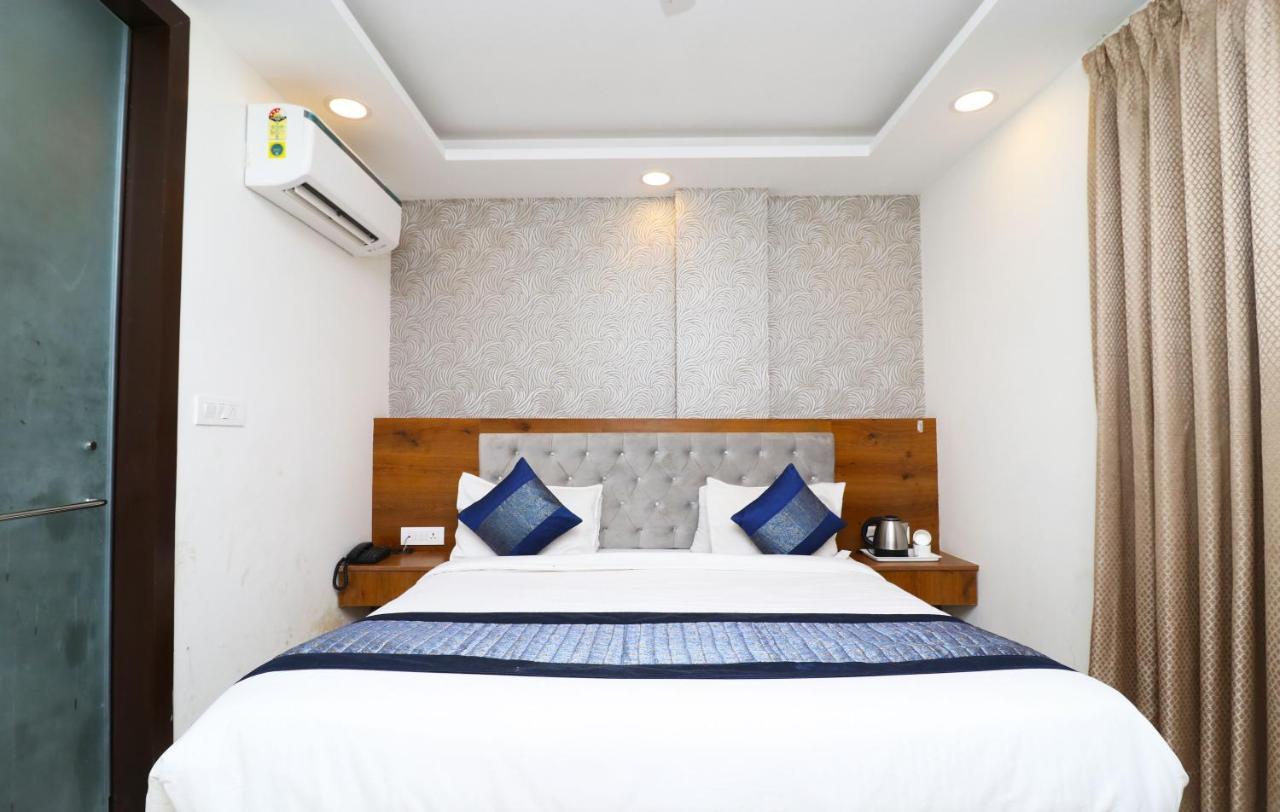 Hotel Belwood Suites - Near New Delhi Airport Exteriér fotografie