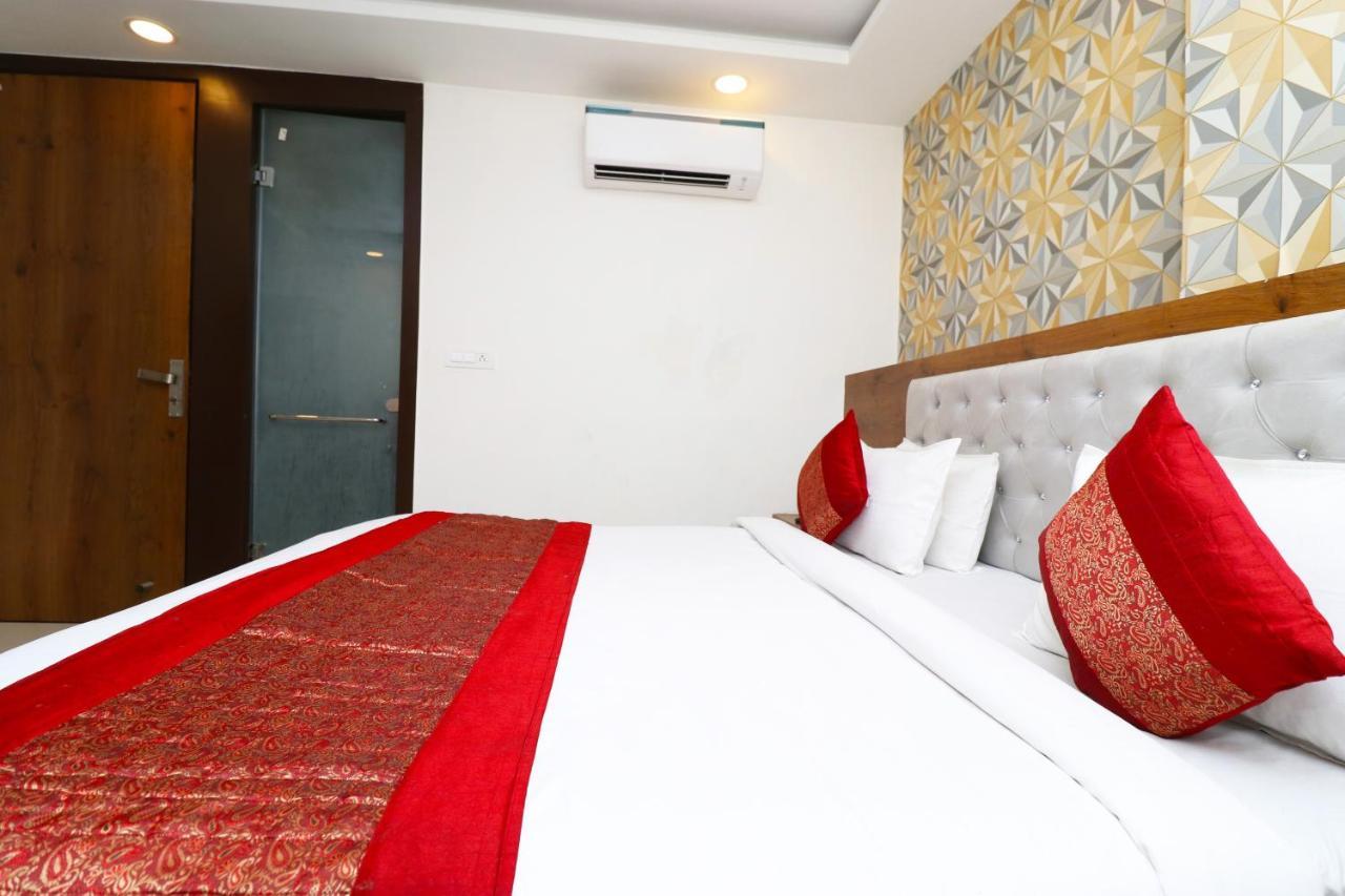Hotel Belwood Suites - Near New Delhi Airport Exteriér fotografie