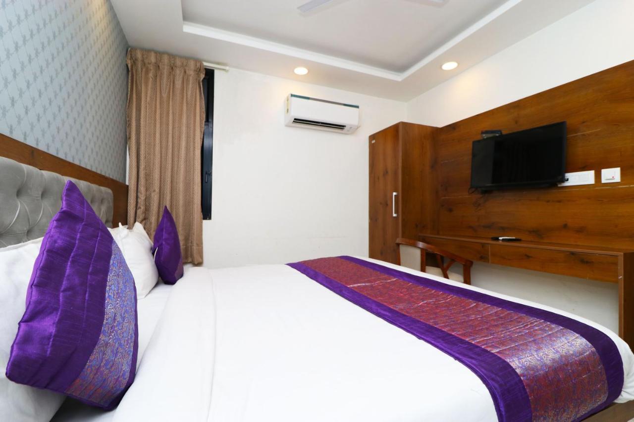 Hotel Belwood Suites - Near New Delhi Airport Exteriér fotografie